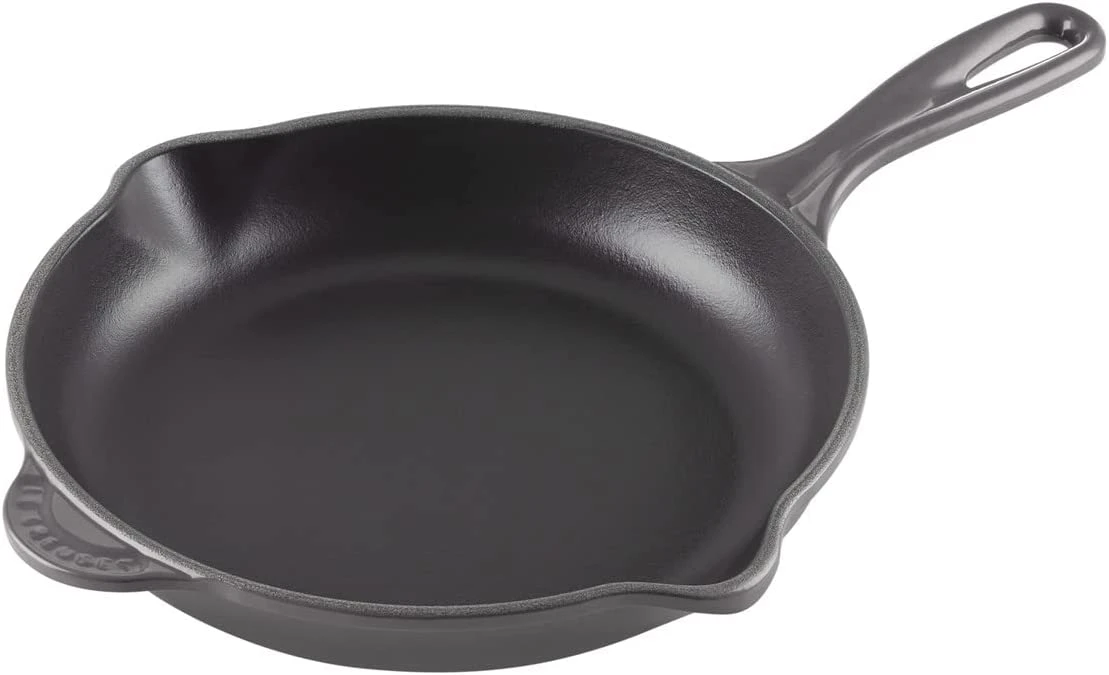 Le Creuset9" Classic Cast Iron Handle Skillet - Oyster 1 Le Creuset9" Classic Cast Iron Handle Skillet - Oyster