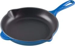 Le Creuset9" Classic Cast Iron Handle Skillet - Marseille