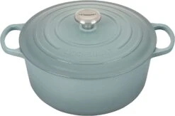 Le Creuset 7 1/4 Qt. Signature Round Dutch Oven W/Stainless Steel Knob - Sea Salt- Personalized Engraving Available
