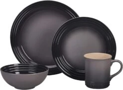 Le Creuset 16-Piece Dinnerware Set - Oyster