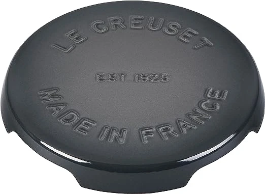 Le Creuset 8.8" Signature Trivet - Oyster 1 Le Creuset 8.8" Signature Trivet - Oyster
